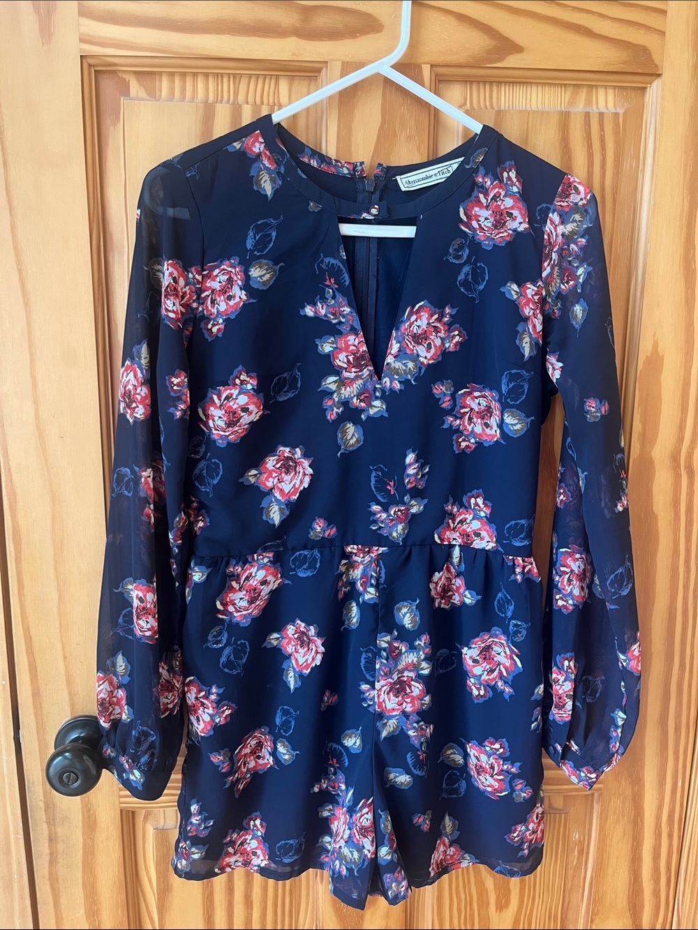 Abercrombie & Fitch Navy Romper with Subtle Floral Trim Size 2